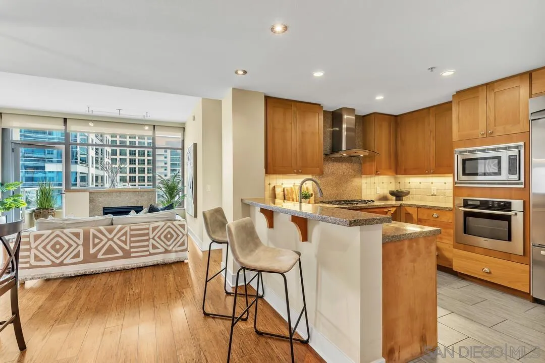 700 W E St Unit 1905