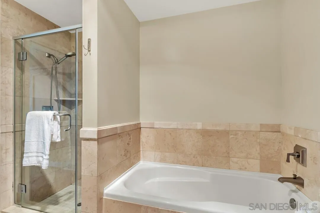 700 W E St Unit 1905