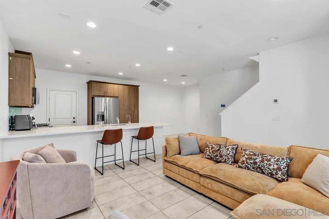 1961 Avenida Citron Unit 115 Unit 115