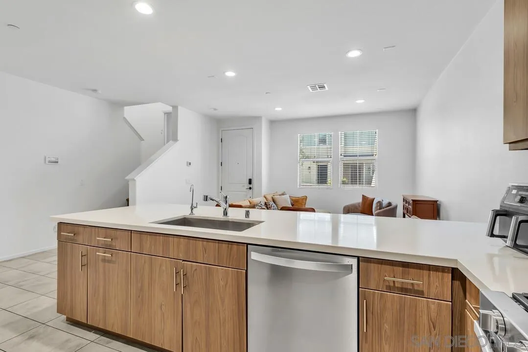 1961 Avenida Citron Unit 115 Unit 115