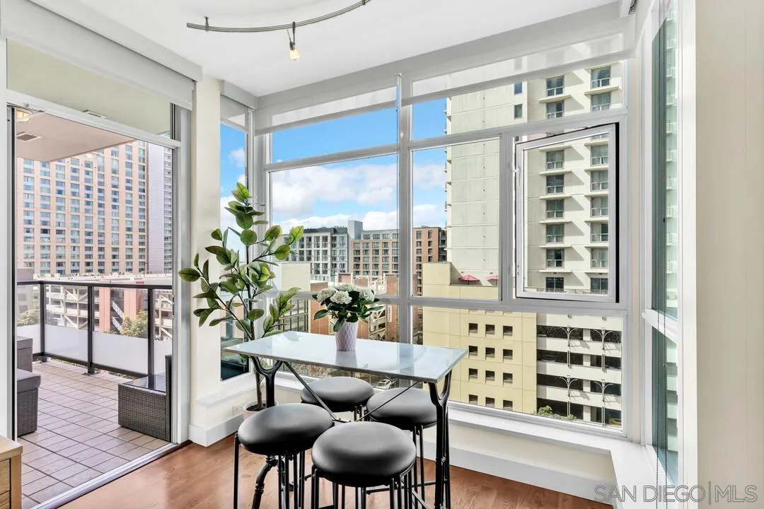 325 7th Ave Unit 705