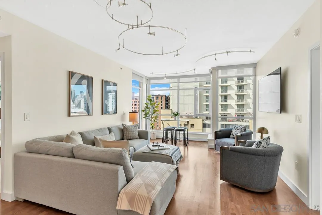 325 7th Ave Unit 705