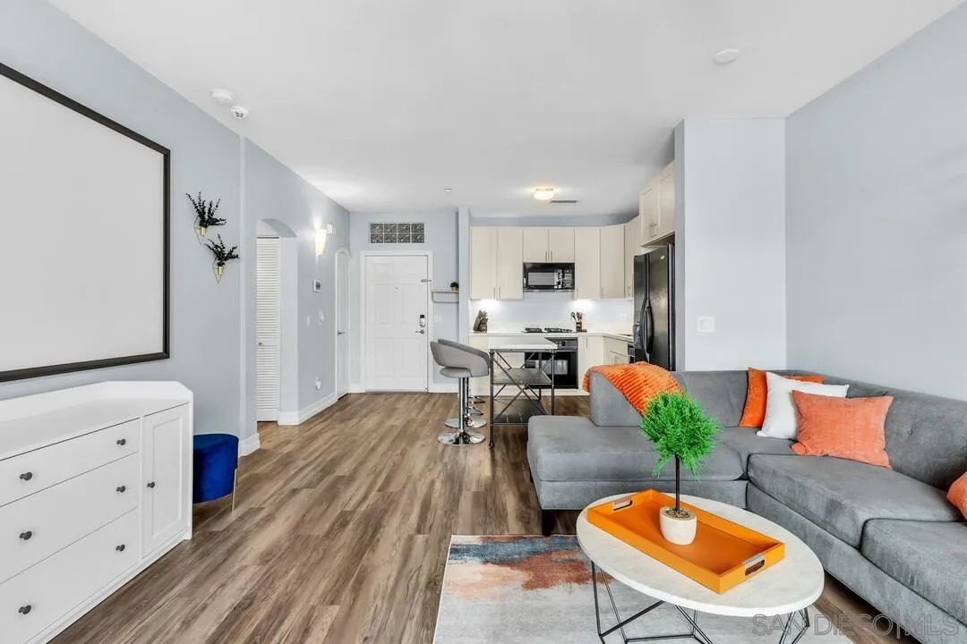 525 11th Ave Unit 1208