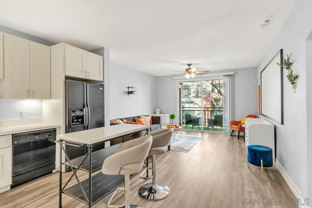 525 11th Ave Unit 1208