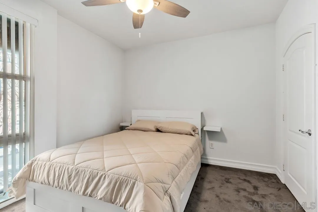 525 11th Ave Unit 1208