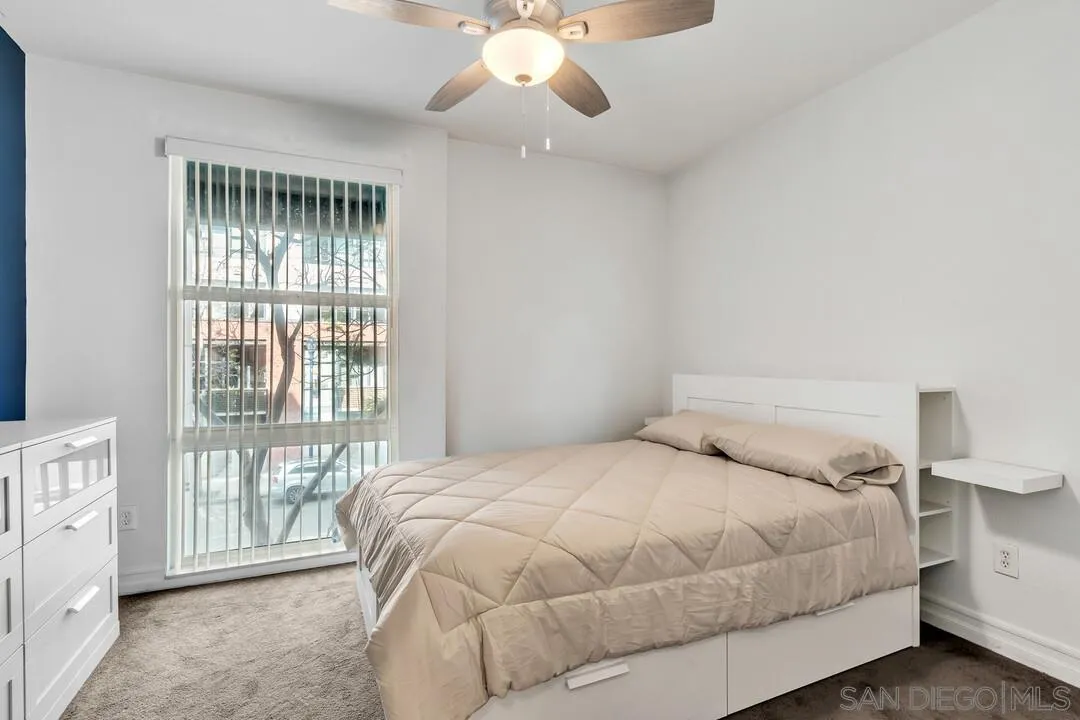 525 11th Ave Unit 1208