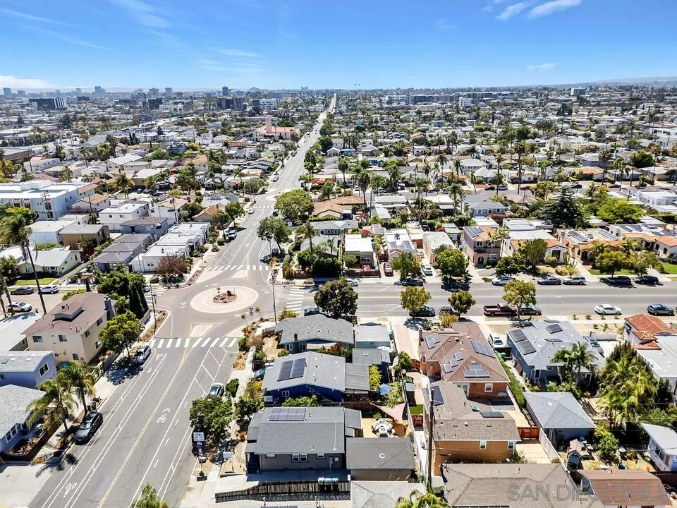 3468 Meade Ave