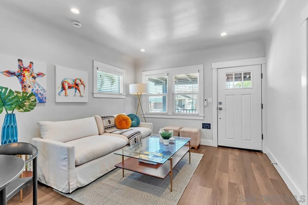 3468 Meade Ave