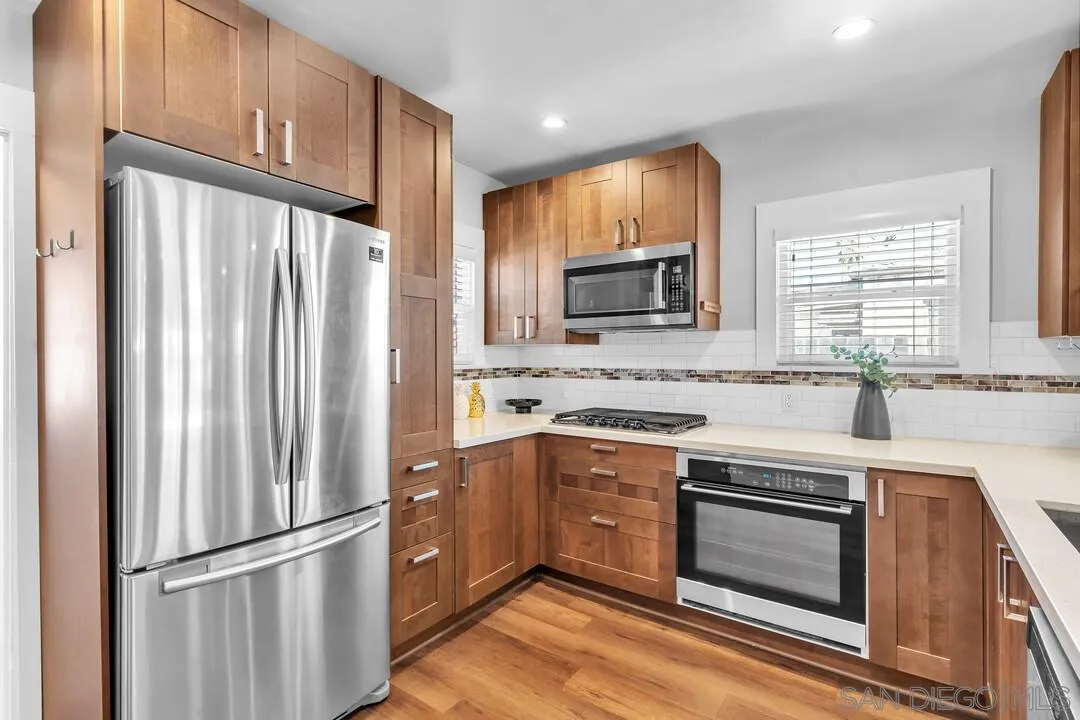 3468 Meade Ave