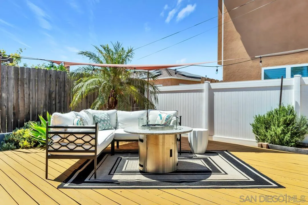 3468 Meade Ave