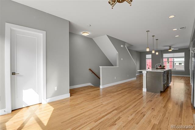 3520 W 17th Avenue