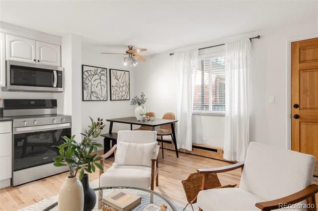 155 S Pennsylvania Street Unit: 205