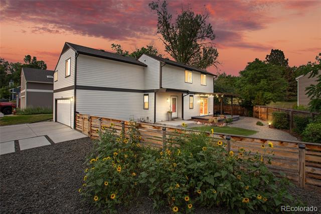 1034 W Peakview Circle