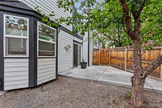 1034 W Peakview Circle