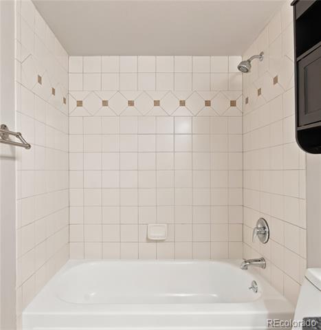 601 W 11th Avenue Unit: 901
