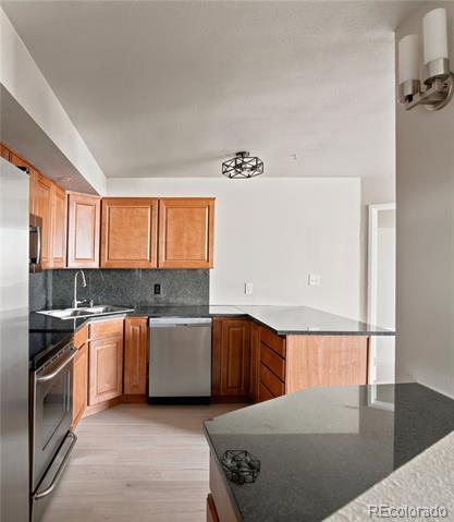 601 W 11th Avenue Unit: 901
