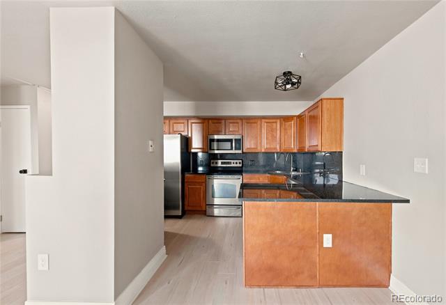 601 W 11th Avenue Unit: 901