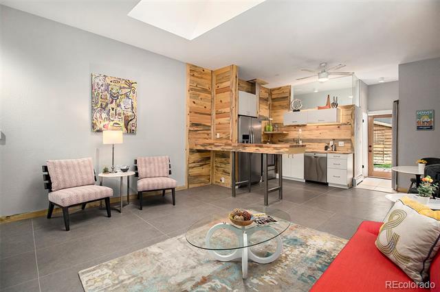 2530 Kensing Court