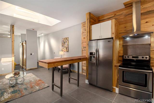 2530 Kensing Court