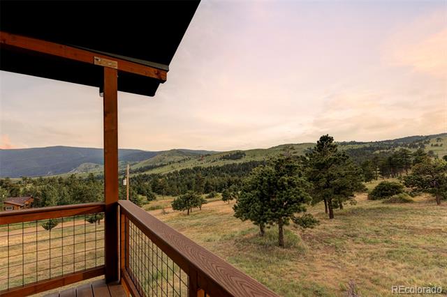 1414 Mountain Pines Road