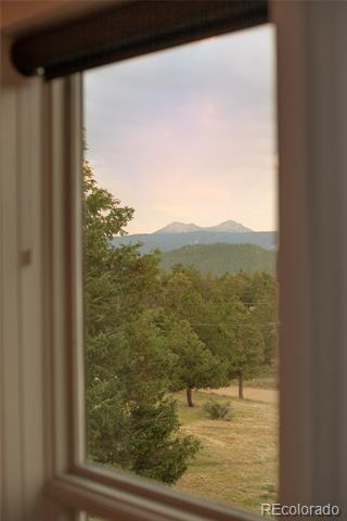 1414 Mountain Pines Road