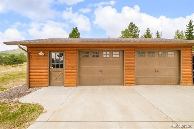 1414 Mountain Pines Road