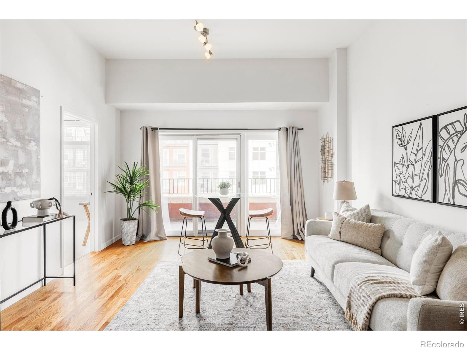 1950 N Logan Street Unit: 1013