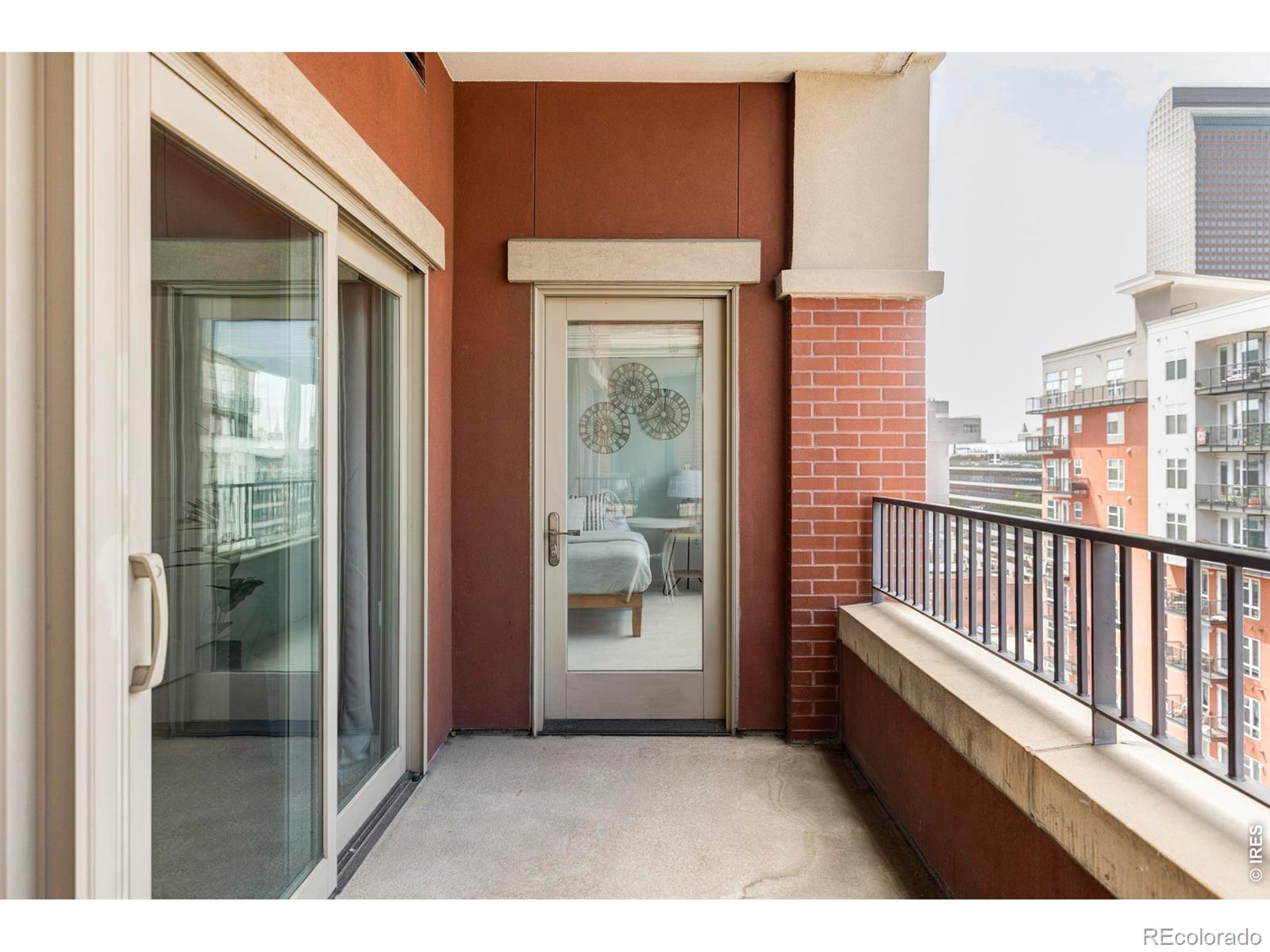 1950 N Logan Street Unit: 1013