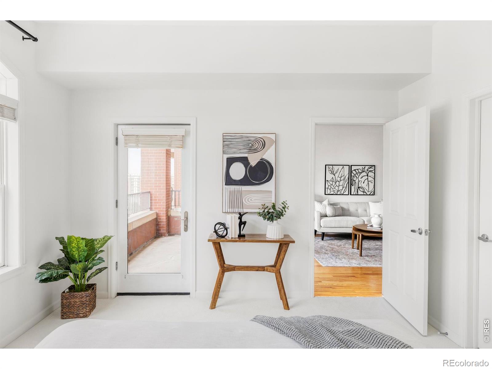 1950 N Logan Street Unit: 1013