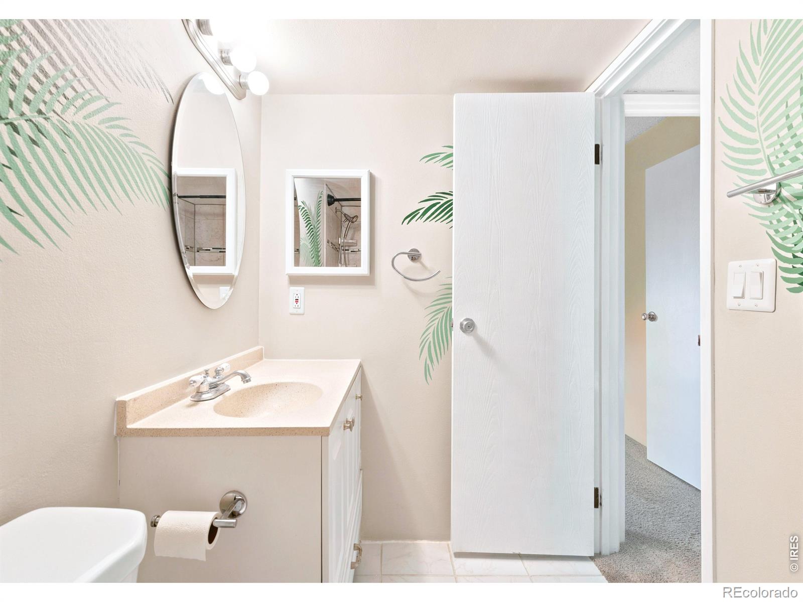 380 Zang Street Unit: 6-304