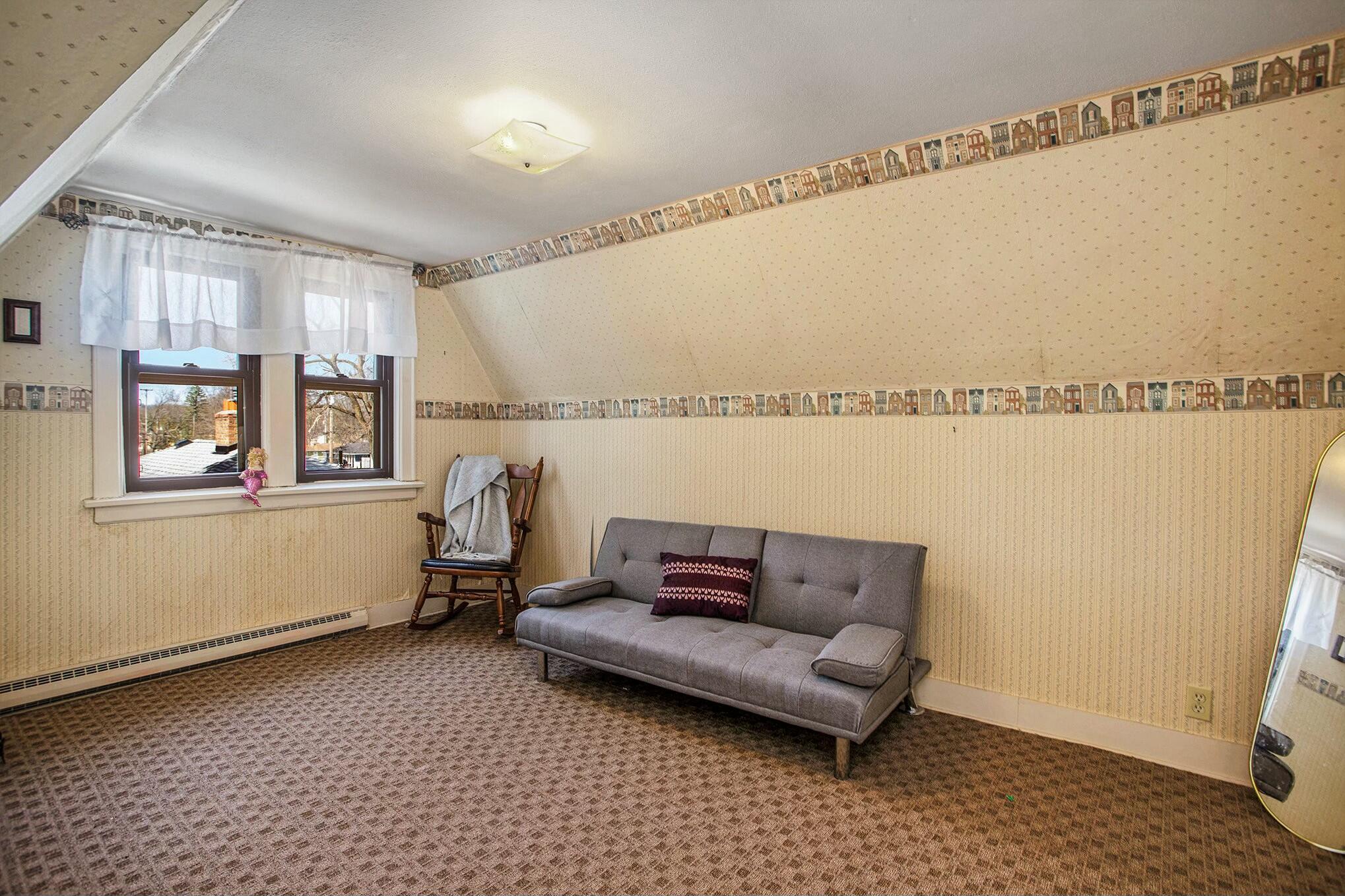 819 North Avenue