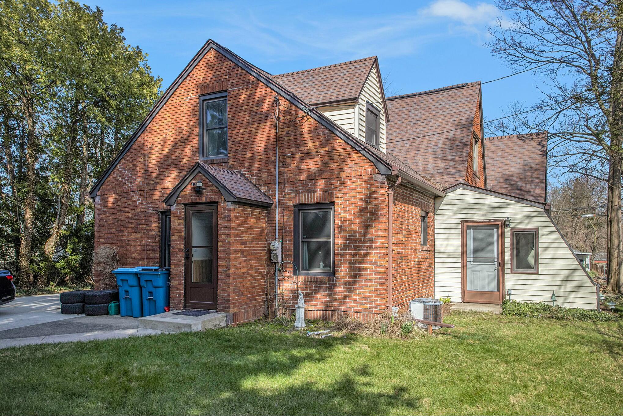 819 North Avenue
