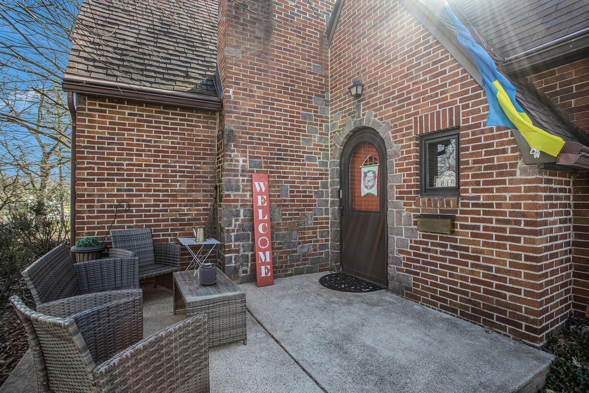819 North Avenue