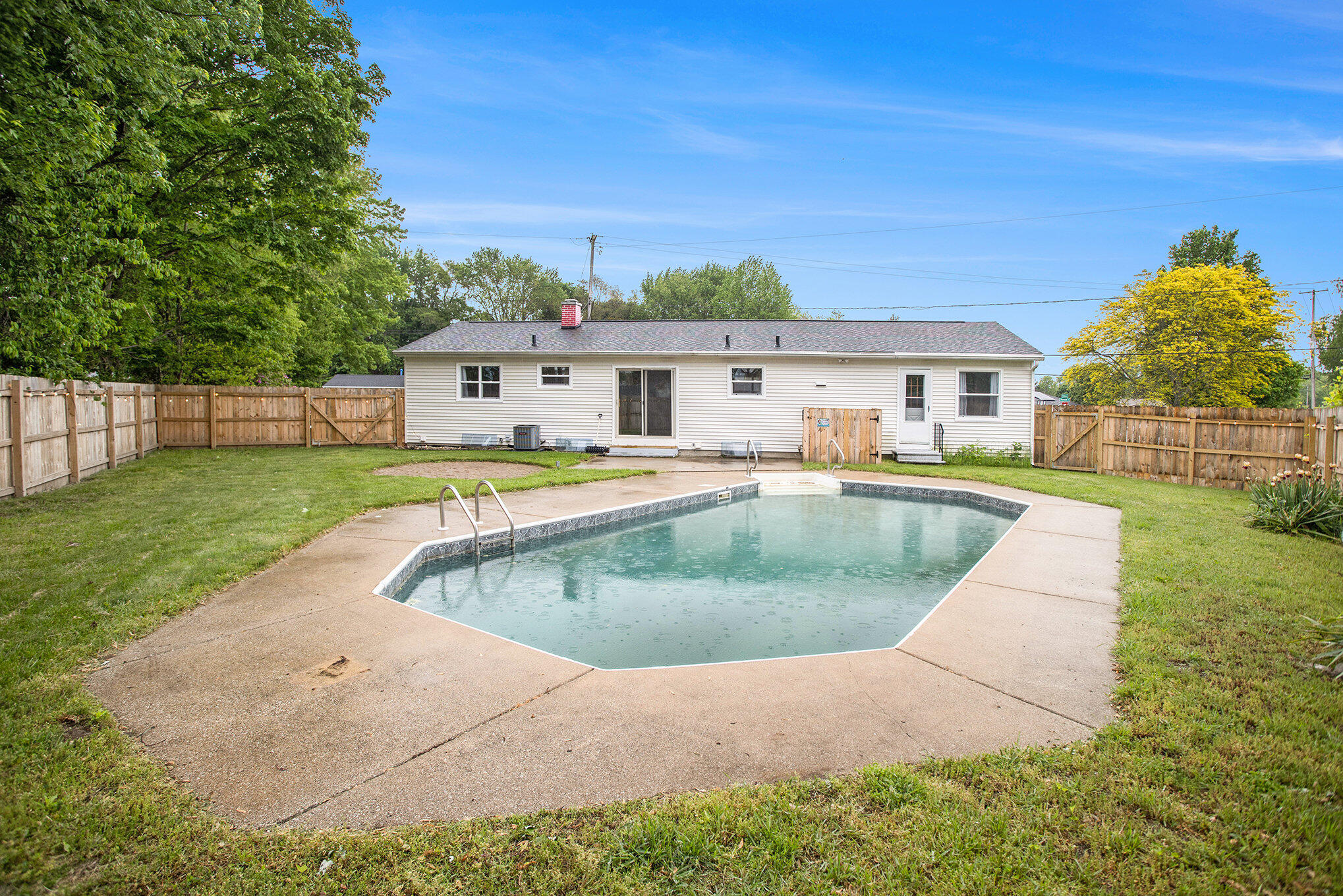 1246 Chalmers Drive