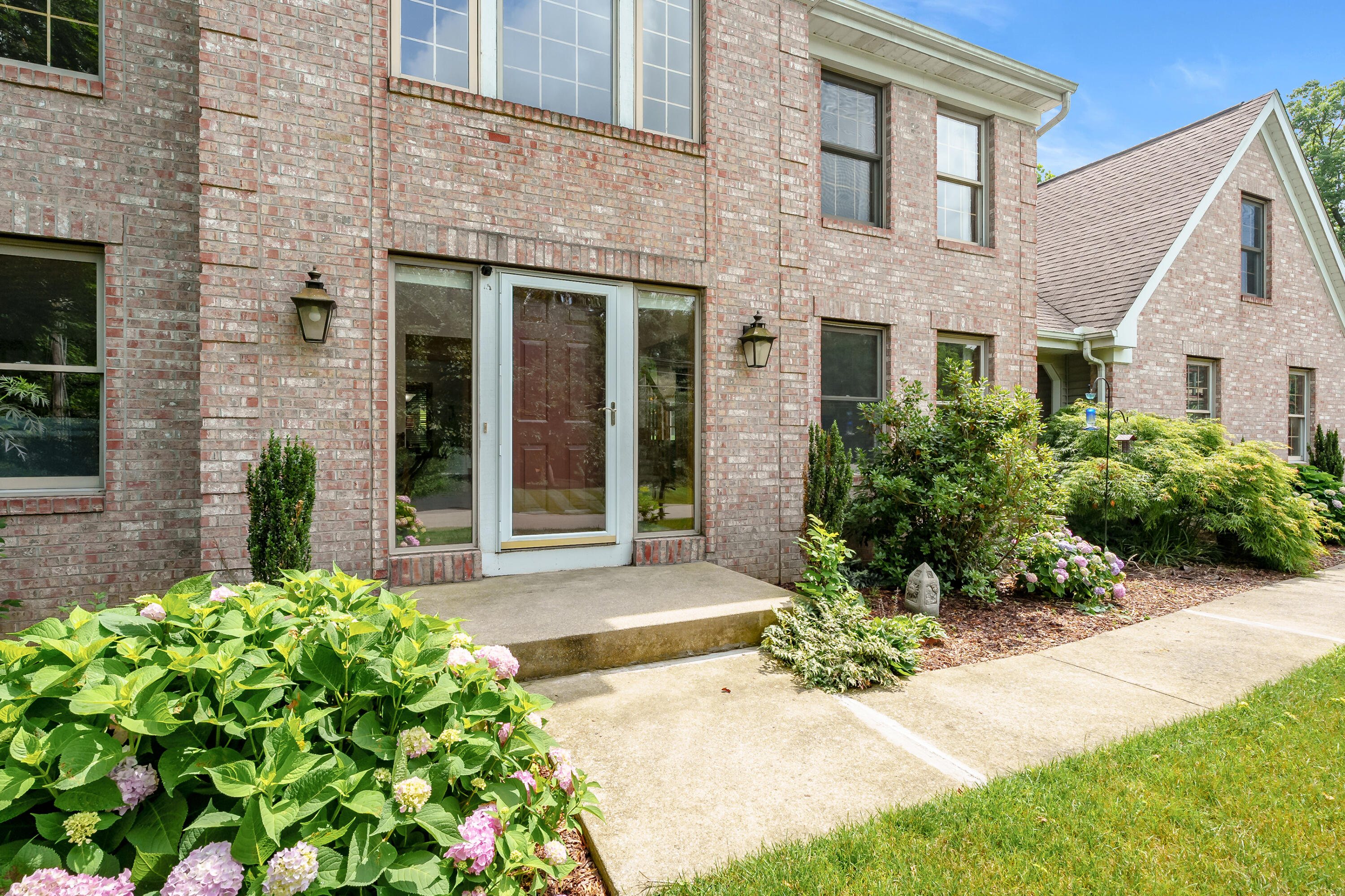 11200 Delmar