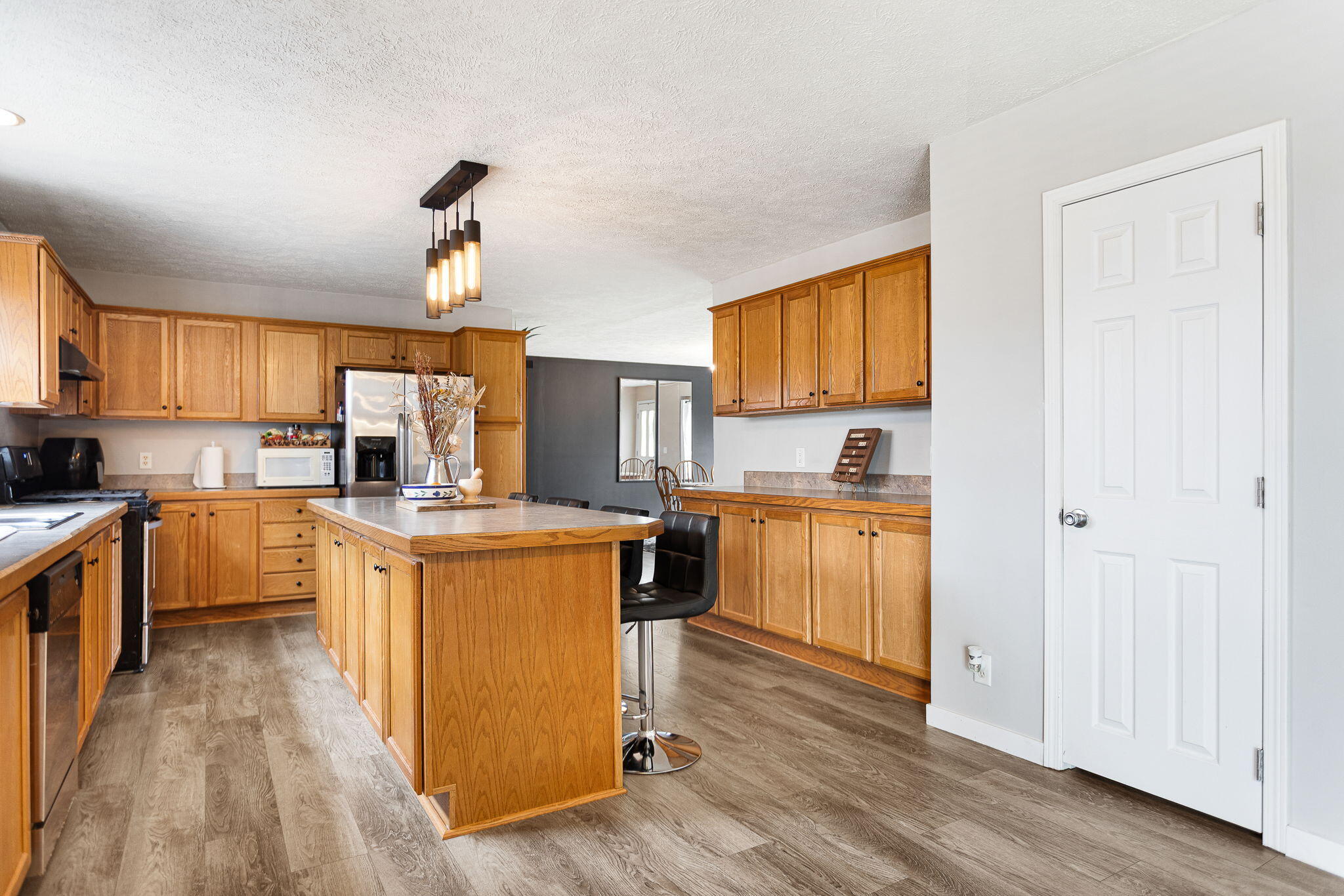 8908 County Road 215