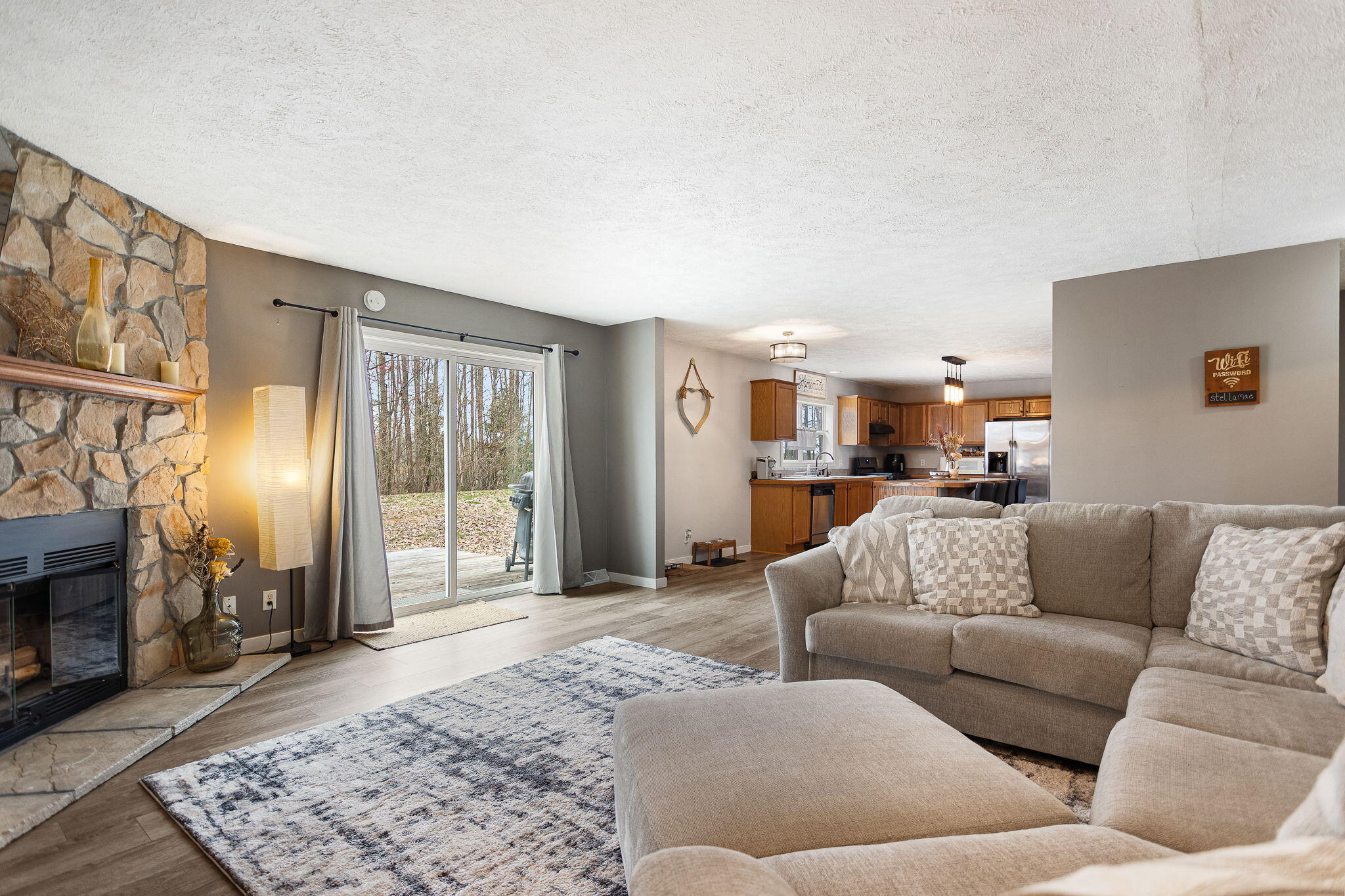 8908 County Road 215