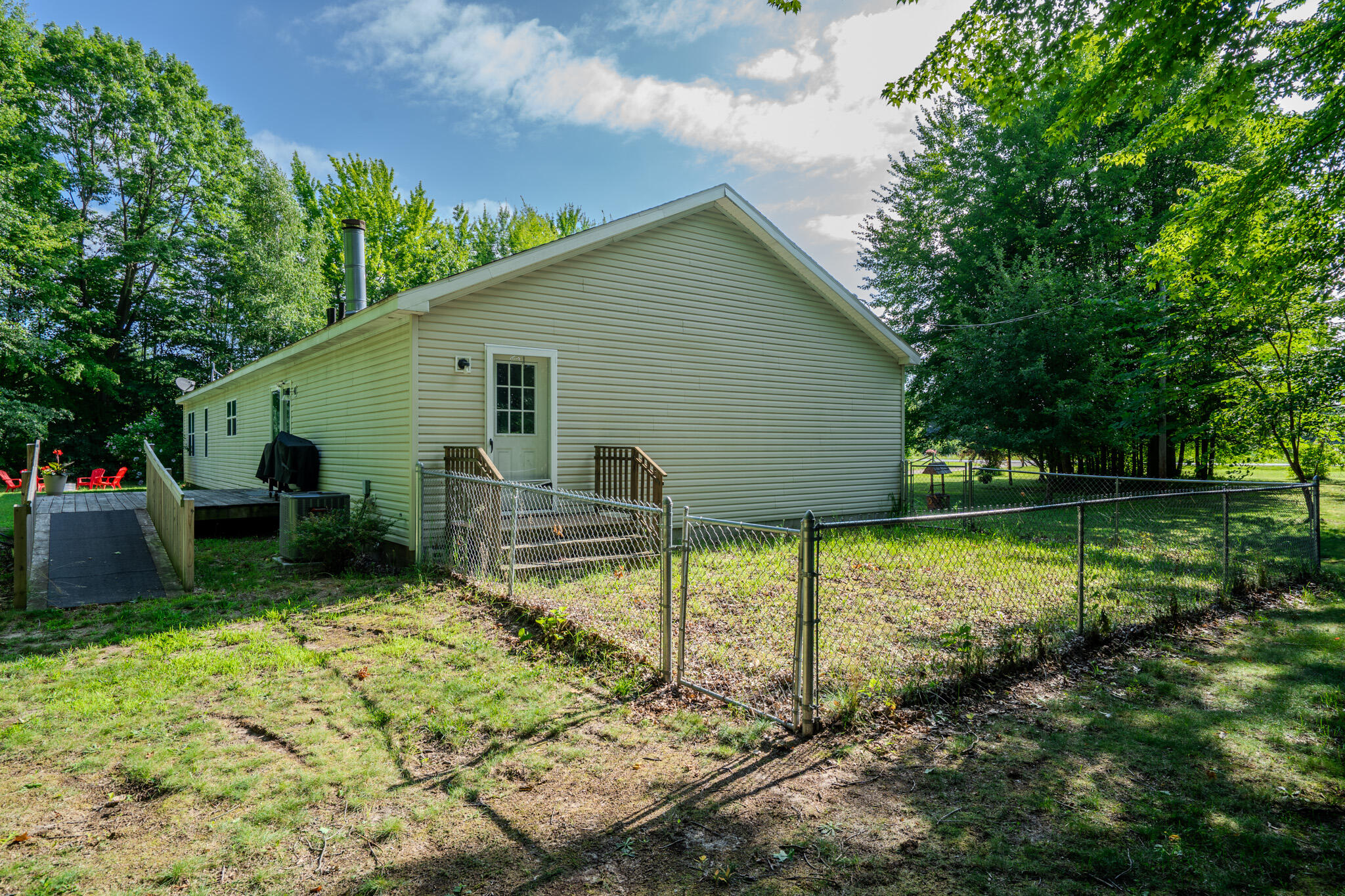 8908 County Road 215