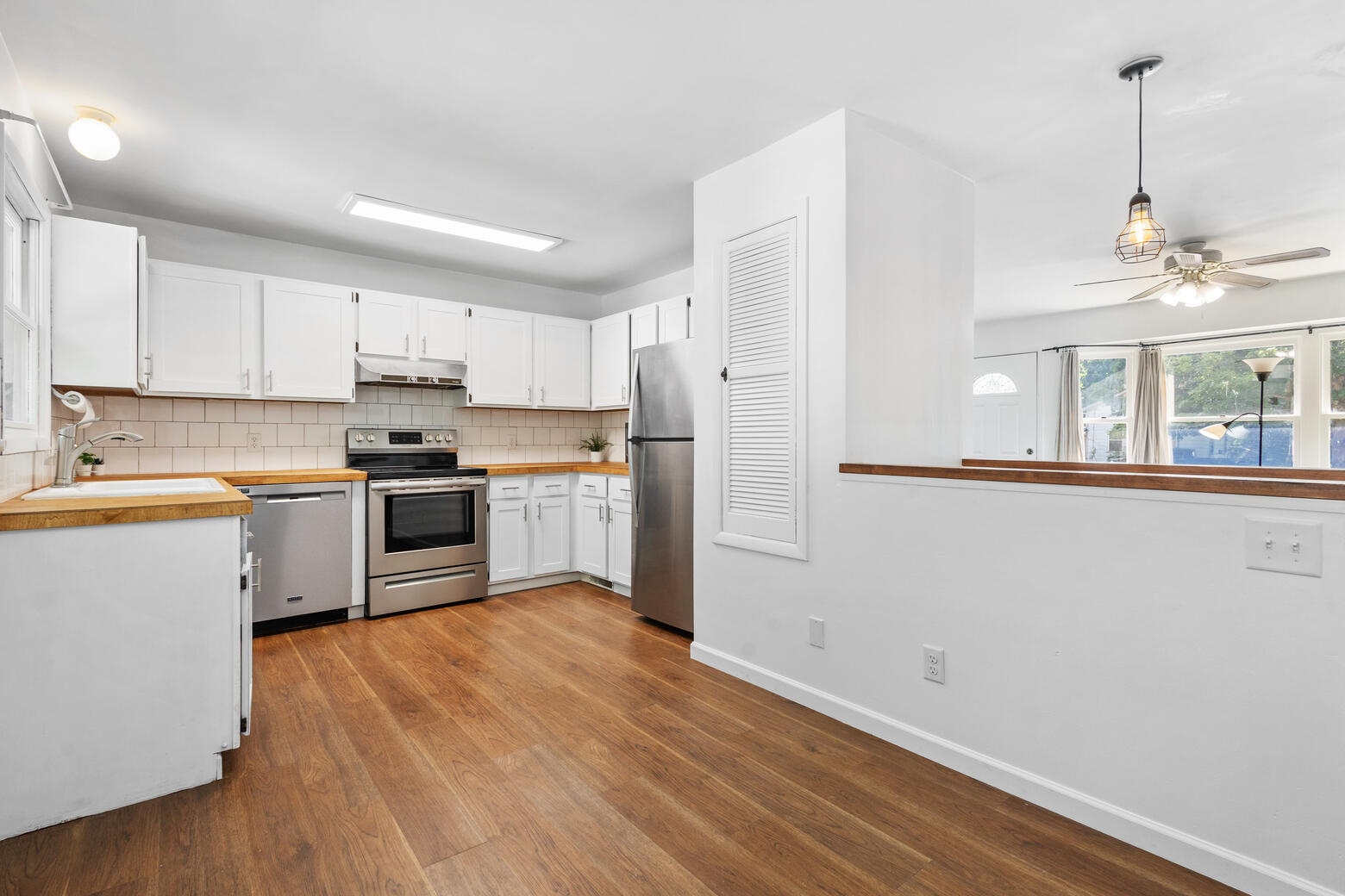 403 S Broadway Street
