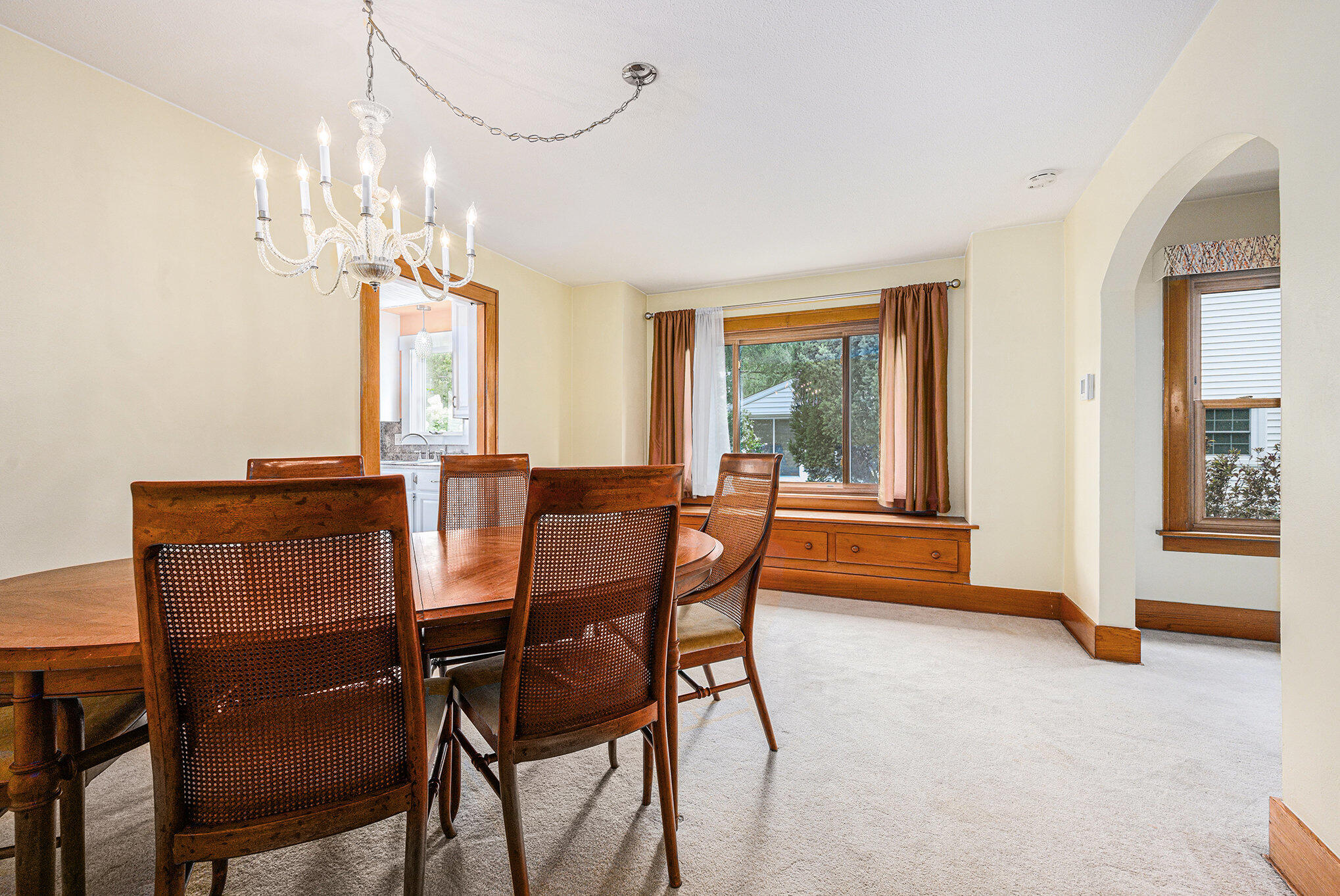 1115 Cambridge Drive