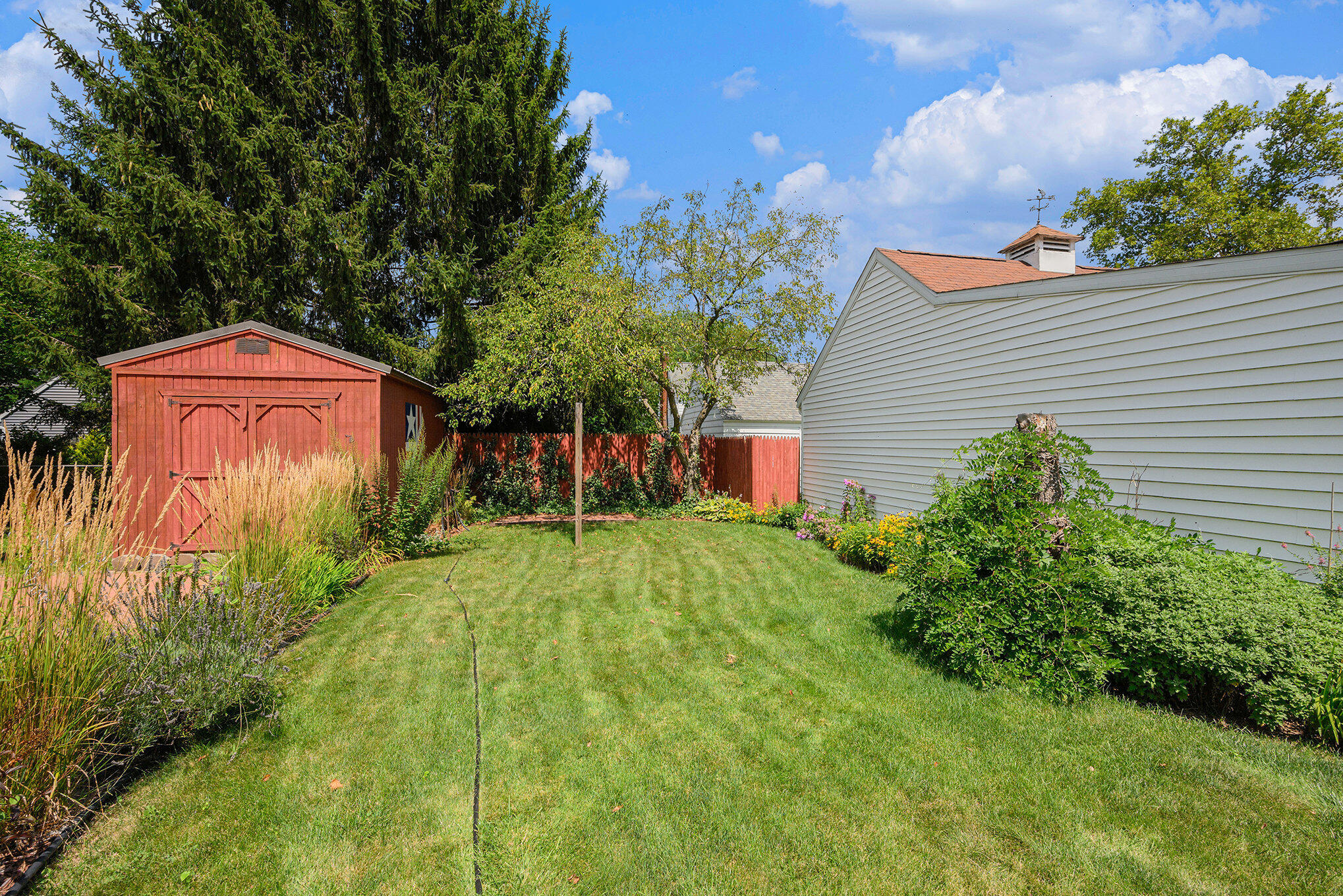 1115 Cambridge Drive
