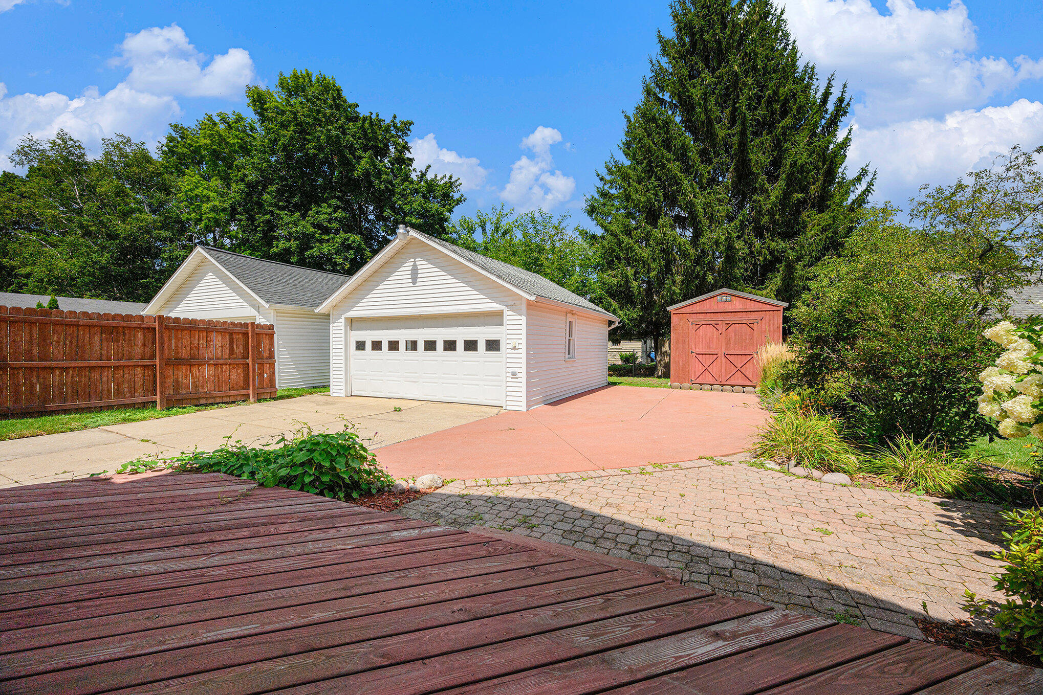 1115 Cambridge Drive