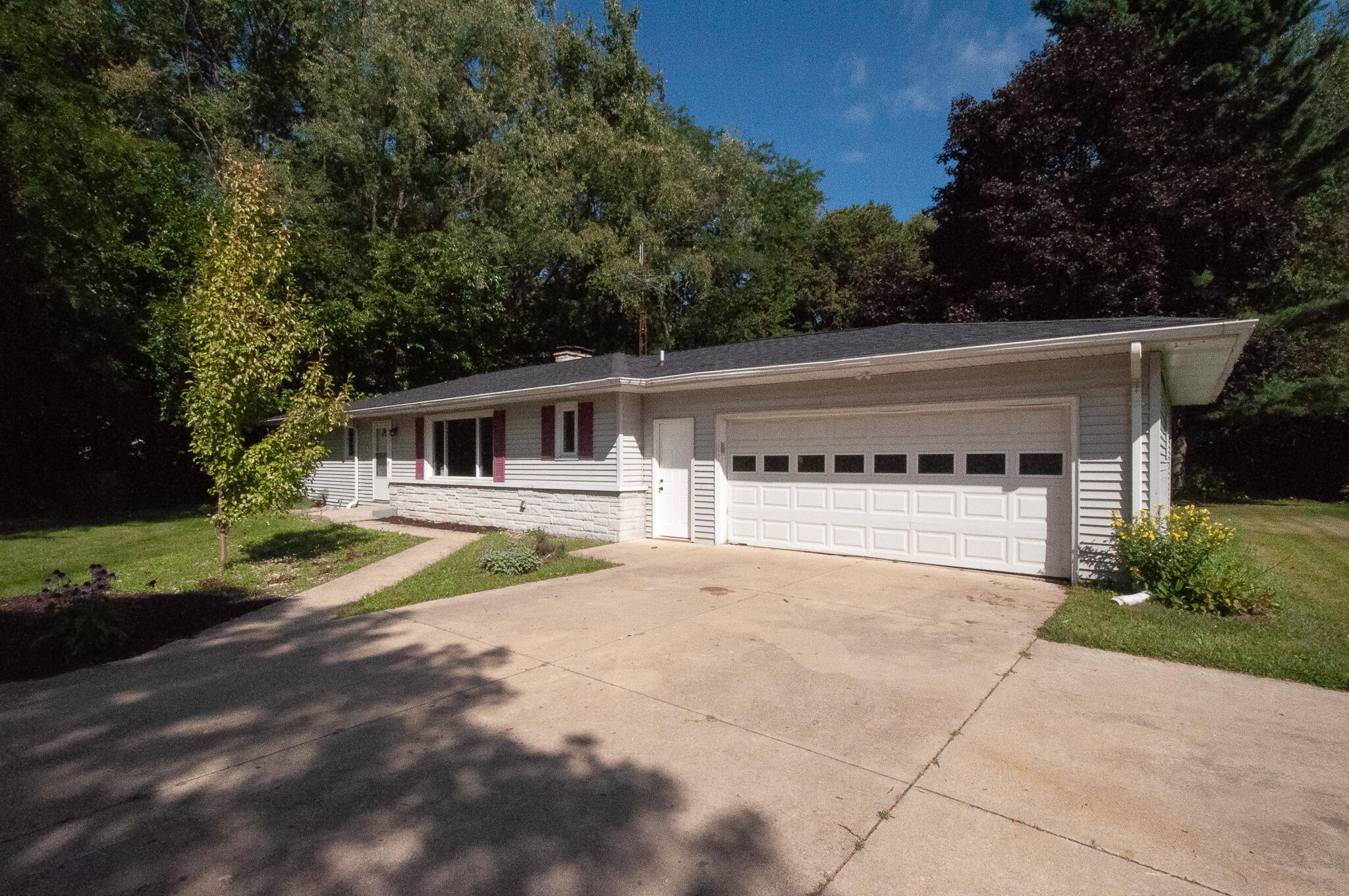 15494 Coon Hollow Road