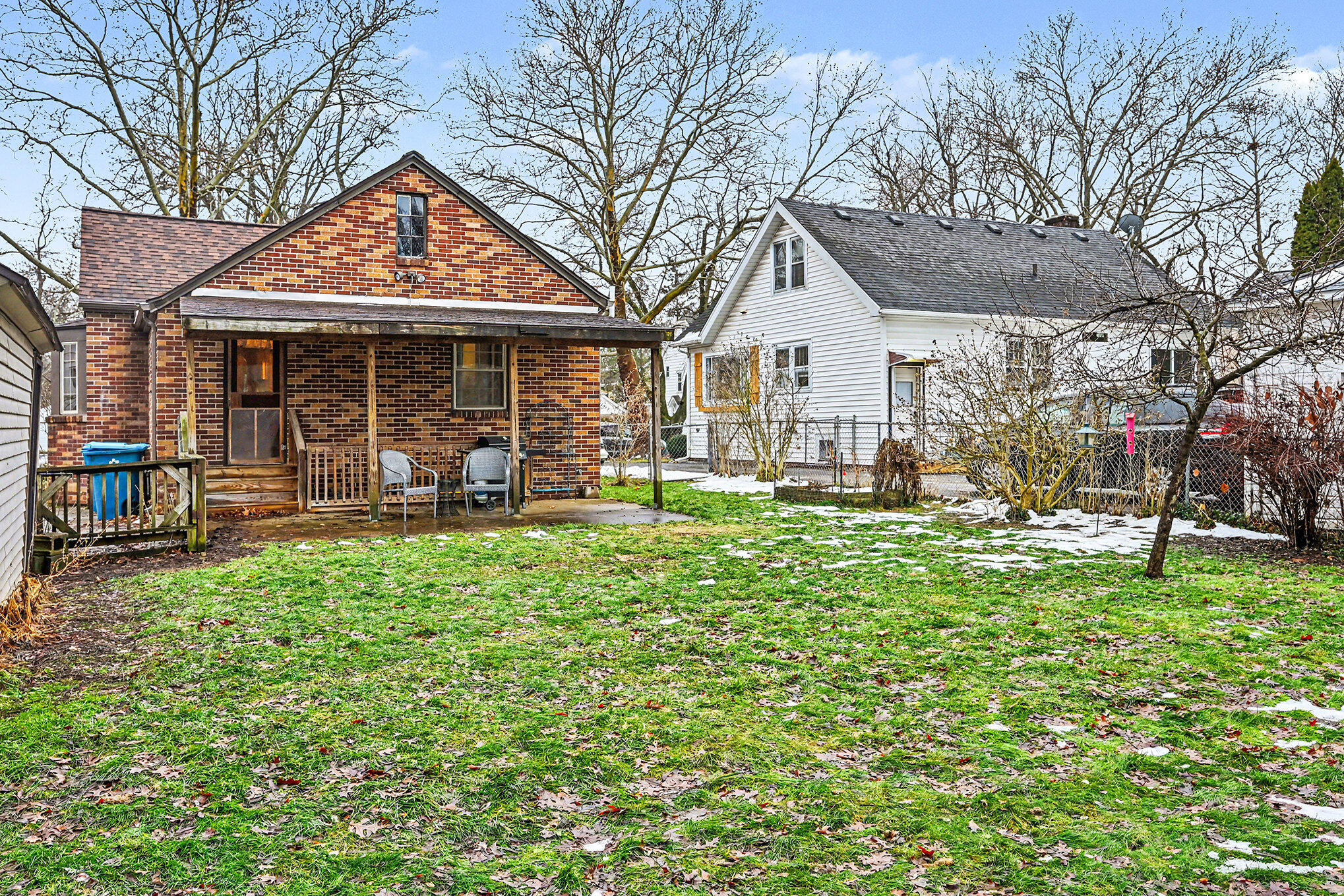 1221 Cambridge Drive