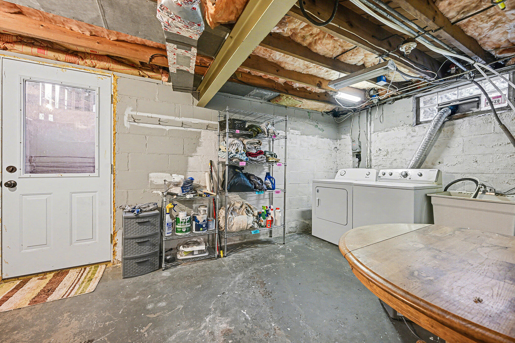 1221 Cambridge Drive