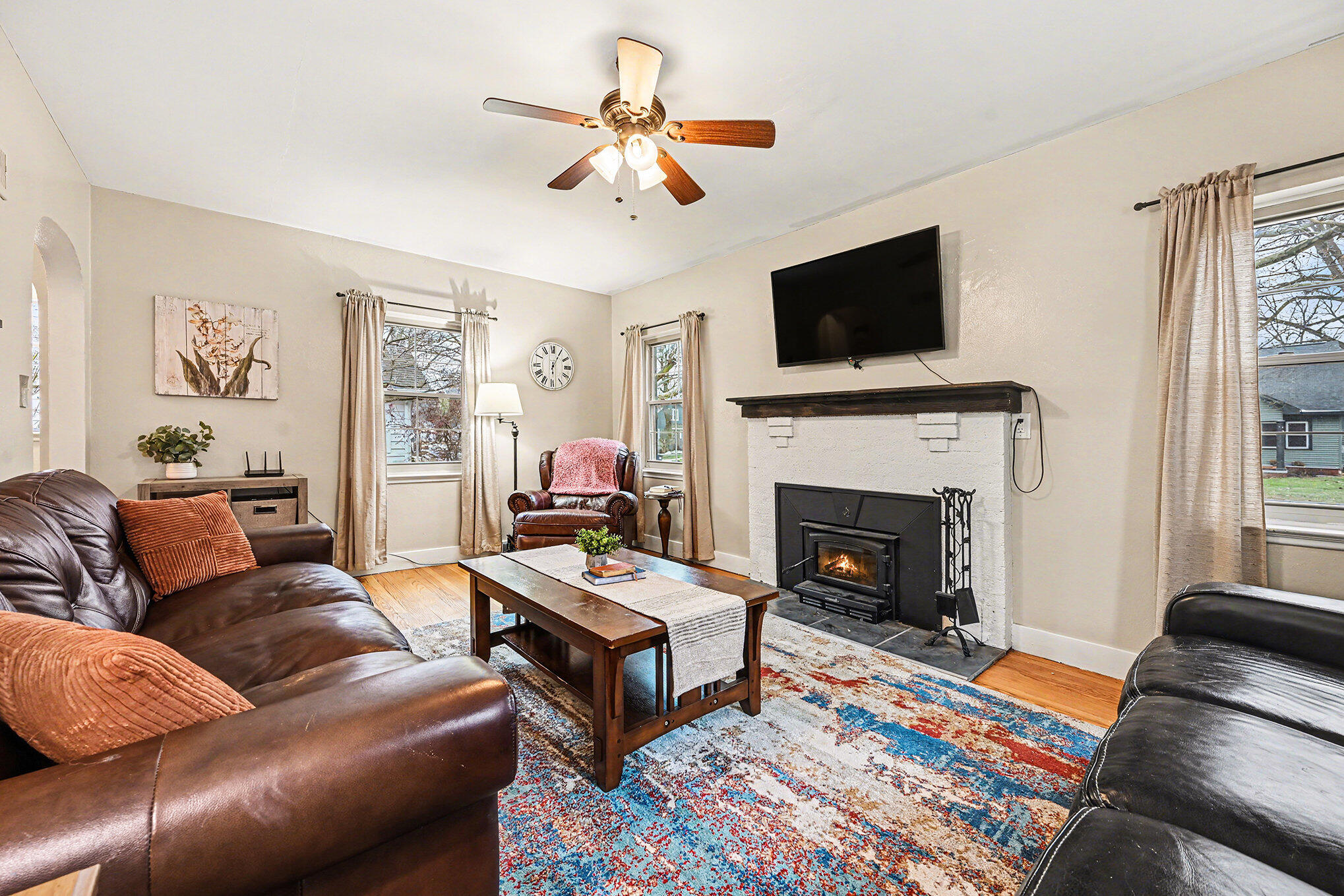 1221 Cambridge Drive