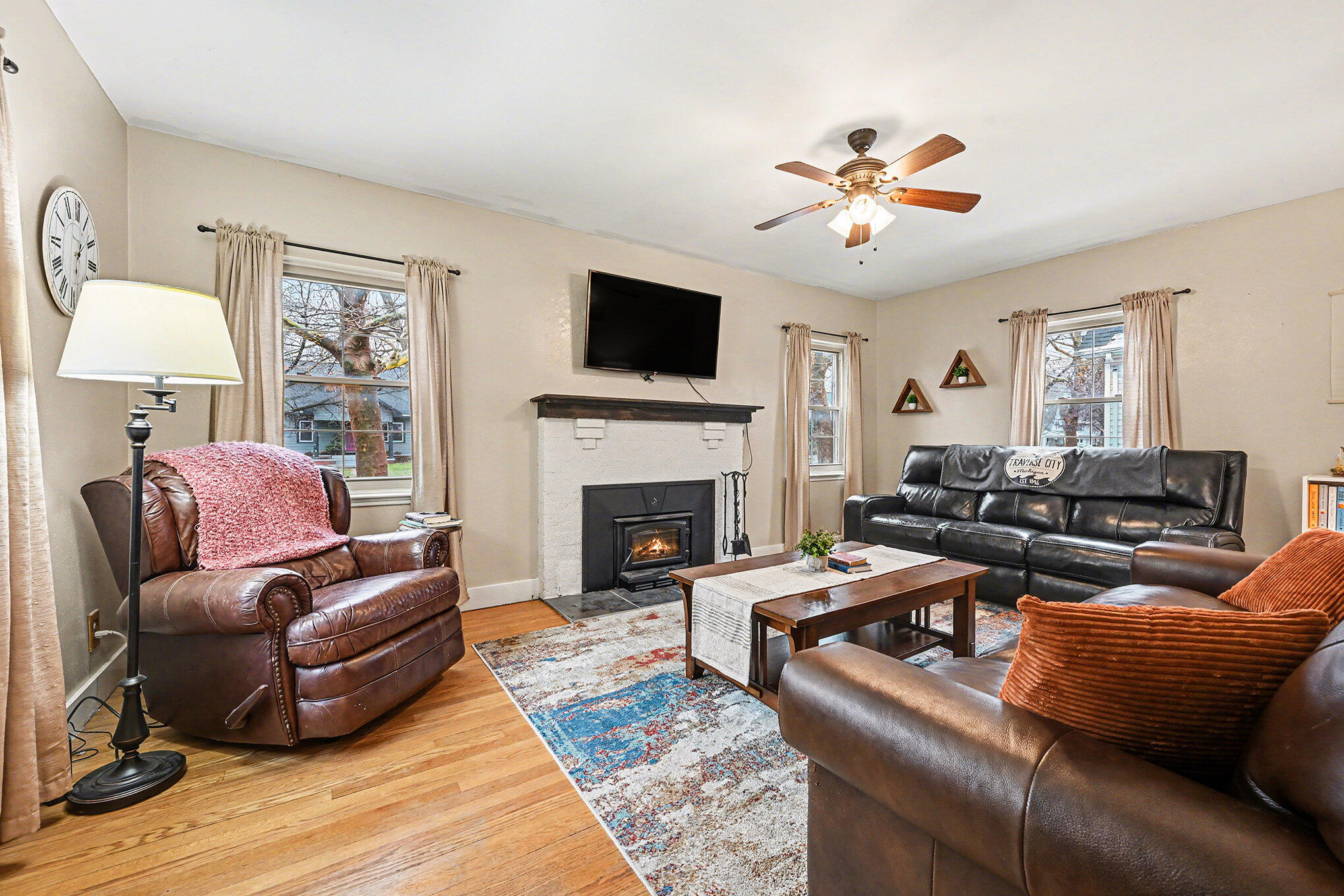 1221 Cambridge Drive