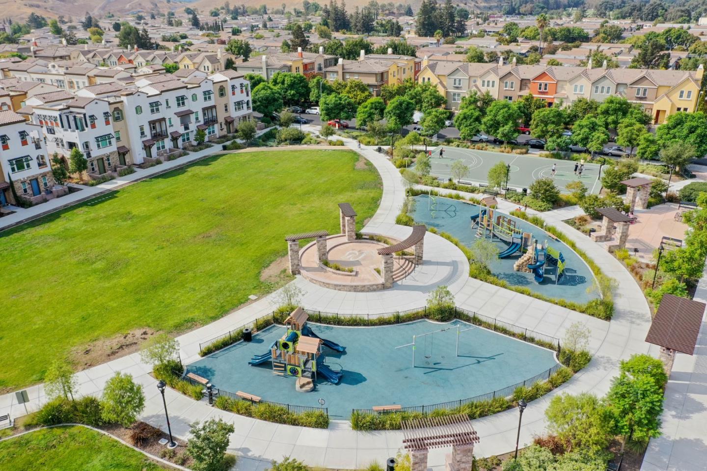 2786 Ferrara Circle