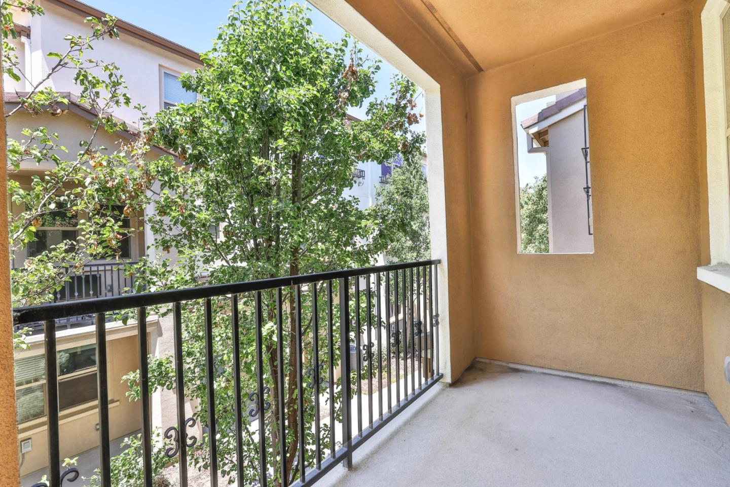 2786 Ferrara Circle