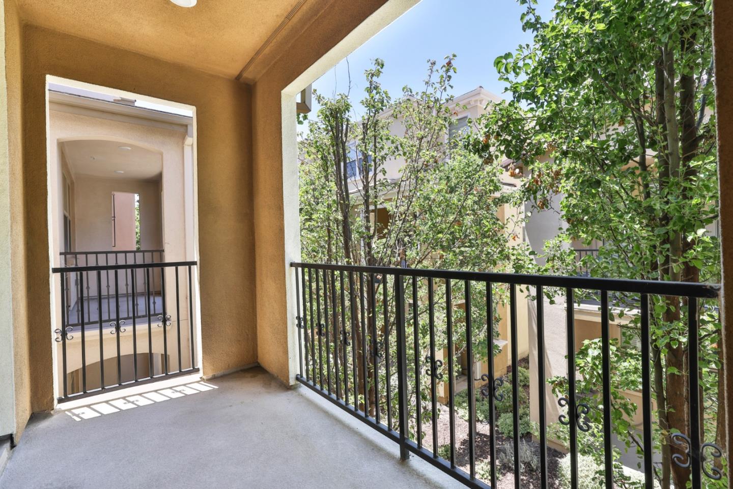 2786 Ferrara Circle